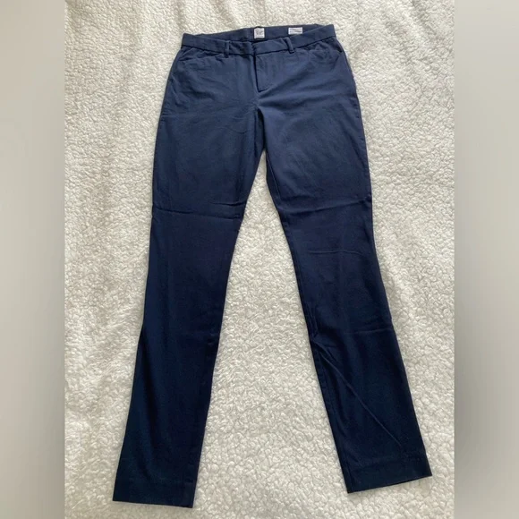 Gap women’s navy blue signature skinny pants, size 10 tall - Picture 3 of 8